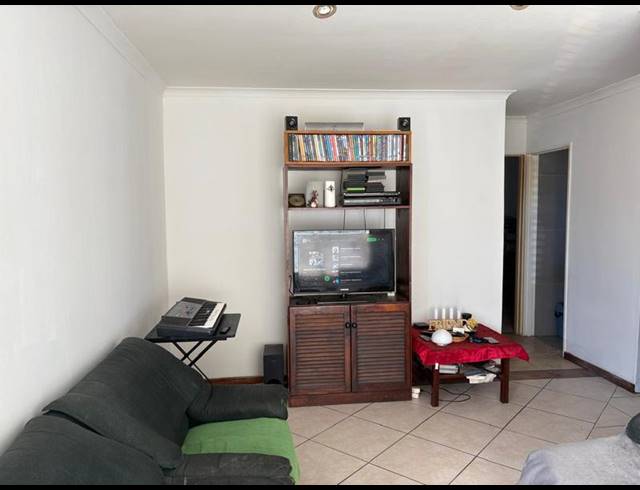 3 BEDROOM APARTMENT FOR SALE IN OTTERY